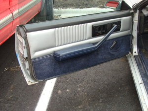 14 1982 chevrolet camaro door panel before